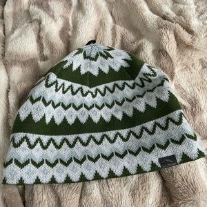 NWT unisex L.L. Bean classic beanie winter hat ❄️
